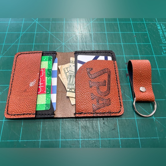 Genuine Horween Basketball Leather Bifold  Pocket Wallet Card Holder W/Key Ring - Picture 5 of 5